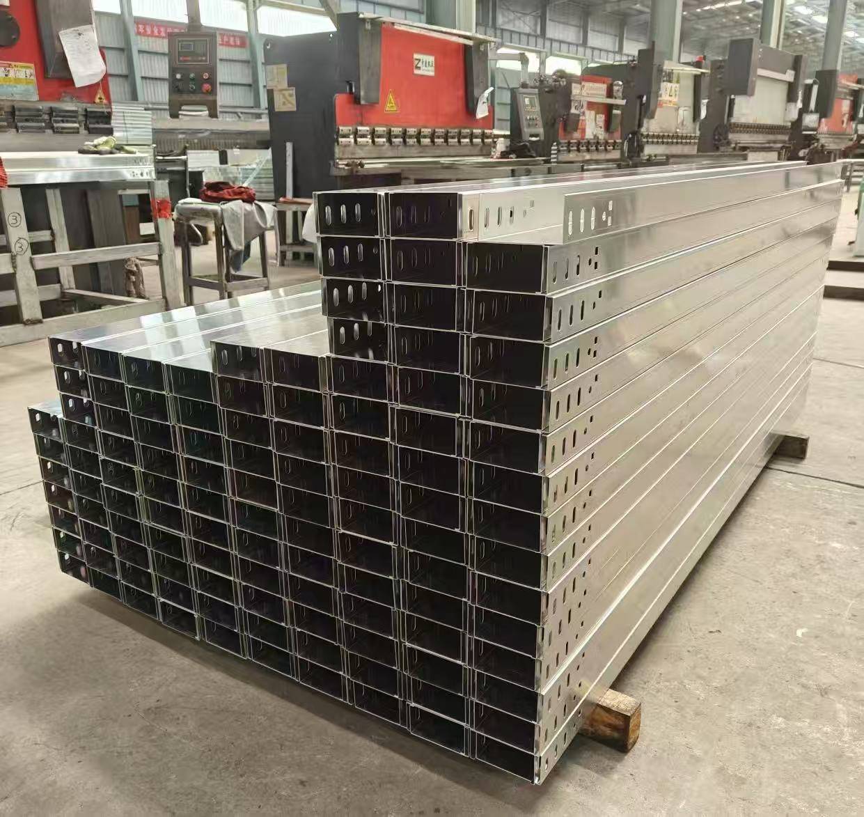 德升電纜橋架 專注技術(shù)匠心，精鑄鋁合金橋架行業(yè)品質(zhì)標(biāo)桿